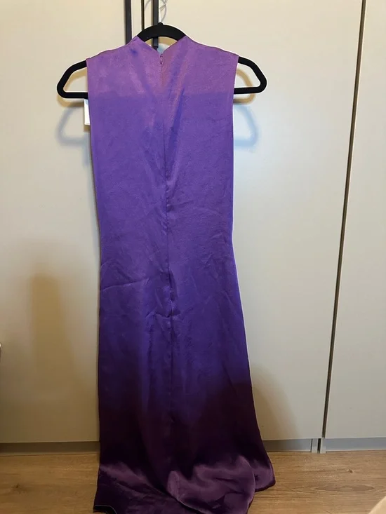 Sandro Titanic Satin Ruched Purple Dress size 36 (US 4) - Picture 9 of 12